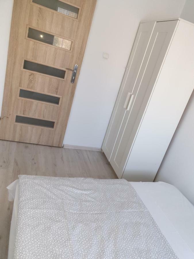 Sweet Honey Mieszkanie W Plocku Apartment Exterior photo